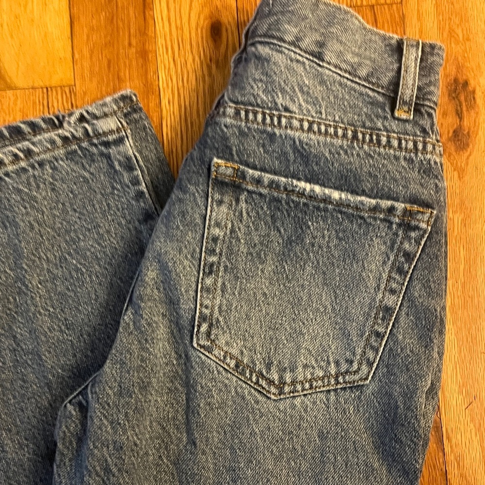 PacSun Distressed High Rise Straight Jeans- size 23